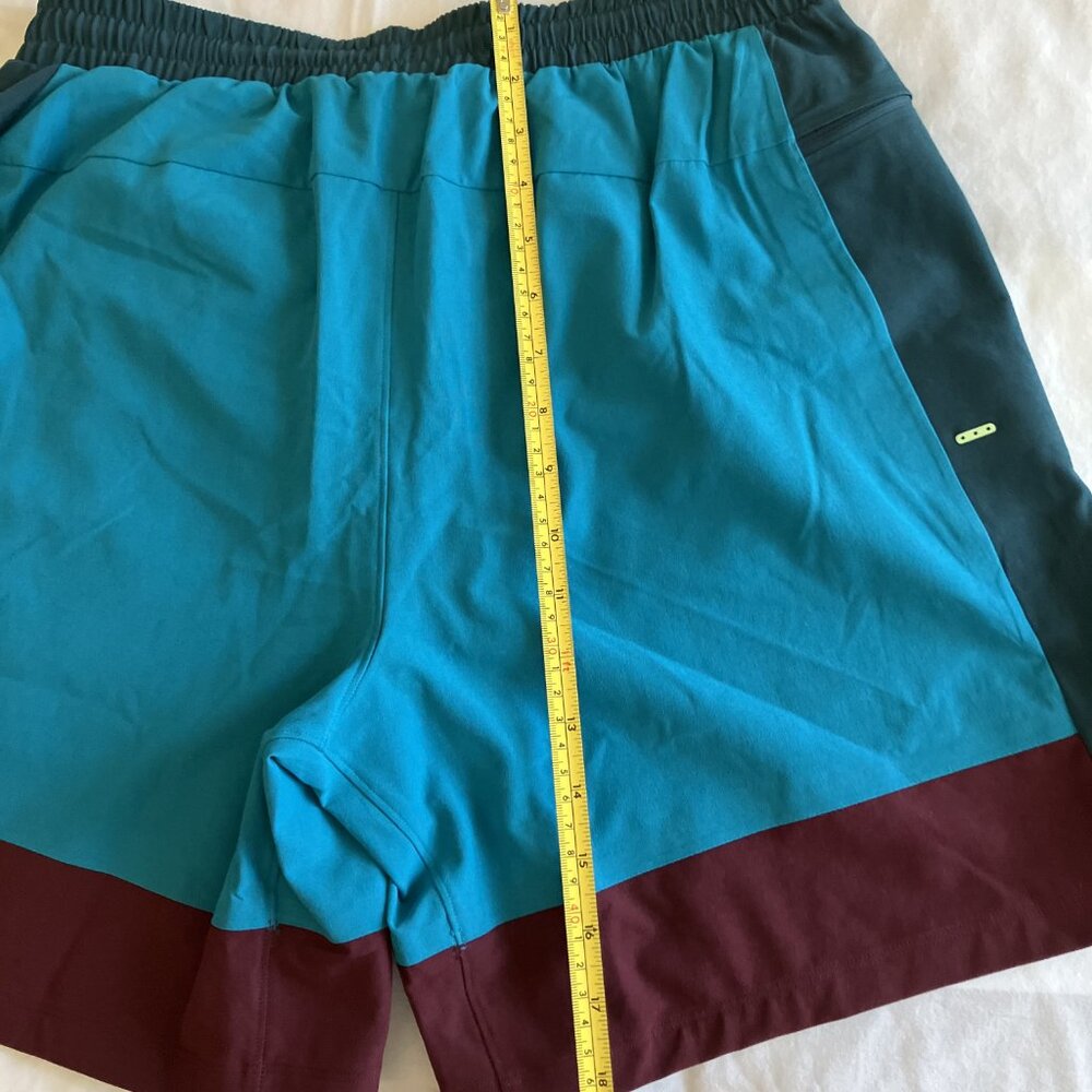 Lululemon Men's swim shorts size M - Picture 7 of 11